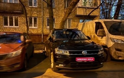 Volkswagen Tiguan II, 2020 год, 2 100 000 рублей, 1 фотография