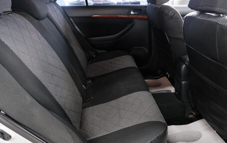 Toyota Avensis III рестайлинг, 2007 год, 949 000 рублей, 23 фотография
