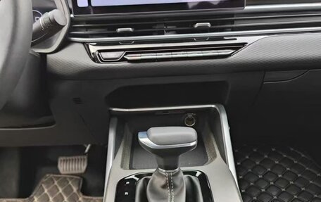 Geely Emgrand, 2022 год, 1 000 000 рублей, 12 фотография