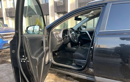 Toyota RAV4, 2017 год, 2 000 000 рублей, 5 фотография