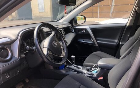 Toyota RAV4, 2017 год, 2 000 000 рублей, 13 фотография