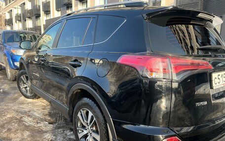 Toyota RAV4, 2017 год, 2 000 000 рублей, 7 фотография