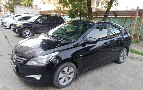 Hyundai Solaris II рестайлинг, 2016 год, 850 000 рублей, 3 фотография