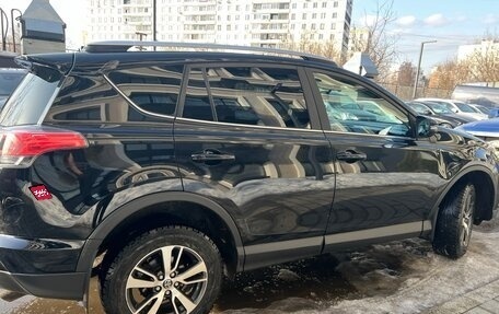 Toyota RAV4, 2017 год, 2 000 000 рублей, 10 фотография