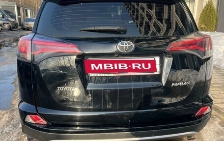 Toyota RAV4, 2017 год, 2 000 000 рублей, 8 фотография
