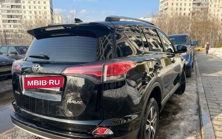 Toyota RAV4, 2017 год, 2 000 000 рублей, 9 фотография
