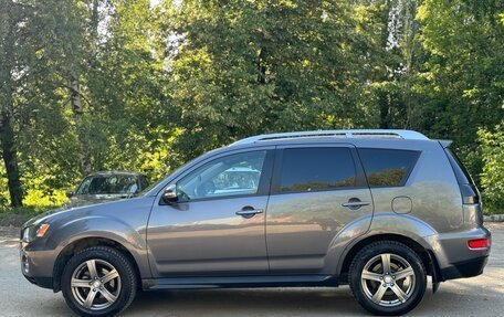Mitsubishi Outlander III рестайлинг 3, 2010 год, 850 000 рублей, 4 фотография