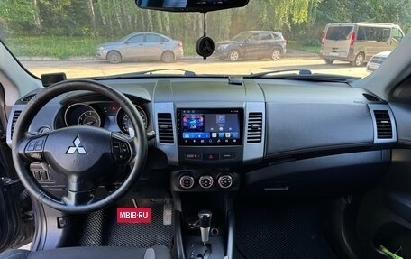 Mitsubishi Outlander III рестайлинг 3, 2010 год, 850 000 рублей, 11 фотография