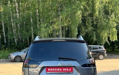 Mitsubishi Outlander III рестайлинг 3, 2010 год, 850 000 рублей, 6 фотография