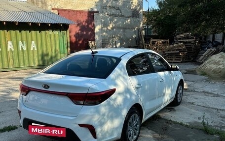 KIA Rio IV, 2020 год, 1 450 000 рублей, 2 фотография