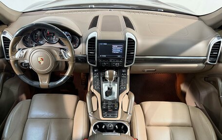 Porsche Cayenne III, 2012 год, 2 199 800 рублей, 10 фотография