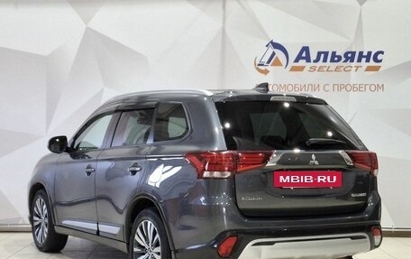 Mitsubishi Outlander III рестайлинг 3, 2019 год, 2 030 000 рублей, 5 фотография