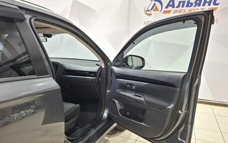 Mitsubishi Outlander III рестайлинг 3, 2019 год, 2 030 000 рублей, 32 фотография
