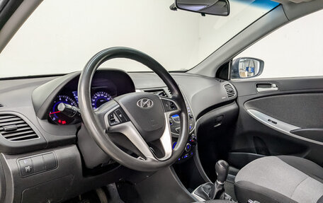 Hyundai Solaris II рестайлинг, 2012 год, 750 000 рублей, 16 фотография