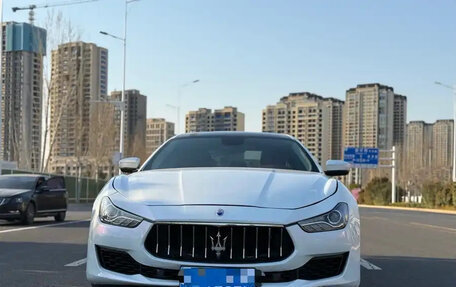 Maserati Ghibli, 2022 год, 4 200 000 рублей, 2 фотография