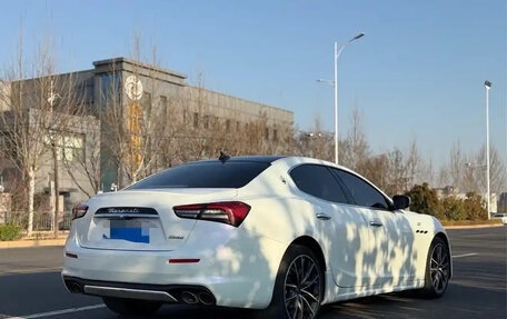 Maserati Ghibli, 2022 год, 4 200 000 рублей, 6 фотография