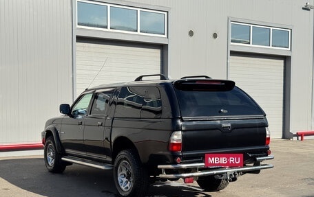 Mitsubishi L200 III рестайлинг, 2006 год, 800 000 рублей, 5 фотография