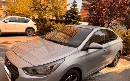 Hyundai Solaris II рестайлинг, 2018 год, 1 600 000 рублей, 3 фотография