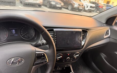 Hyundai Solaris II рестайлинг, 2018 год, 1 600 000 рублей, 8 фотография