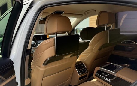 BMW 7 серия, 2016 год, 3 300 000 рублей, 6 фотография