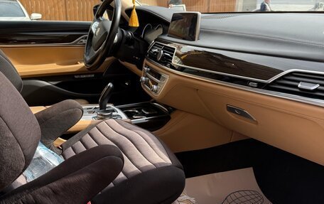 BMW 7 серия, 2016 год, 3 300 000 рублей, 12 фотография
