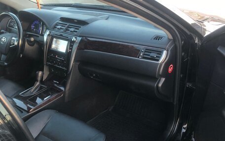 Toyota Camry, 2016 год, 2 200 000 рублей, 5 фотография