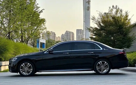 Mercedes-Benz E-Класс, 2021 год, 3 500 000 рублей, 3 фотография