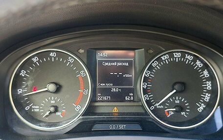 Skoda Rapid I, 2015 год, 850 000 рублей, 16 фотография