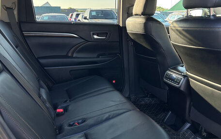 Toyota Highlander III, 2014 год, 3 052 000 рублей, 11 фотография