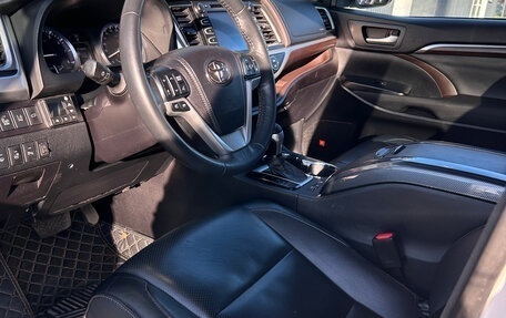 Toyota Highlander III, 2014 год, 3 052 000 рублей, 9 фотография