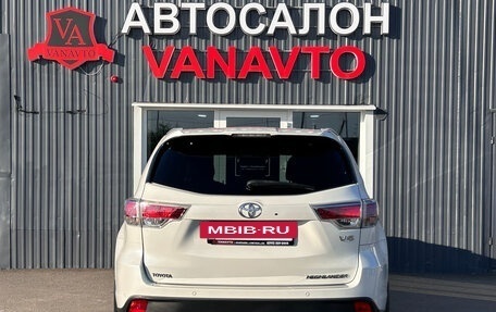 Toyota Highlander III, 2014 год, 3 052 000 рублей, 7 фотография