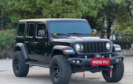 Jeep Wrangler, 2021 год, 4 070 000 рублей, 3 фотография