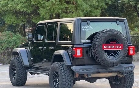 Jeep Wrangler, 2021 год, 4 070 000 рублей, 9 фотография