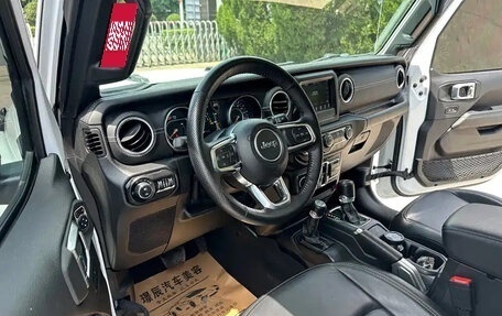 Jeep Wrangler, 2021 год, 3 900 000 рублей, 6 фотография