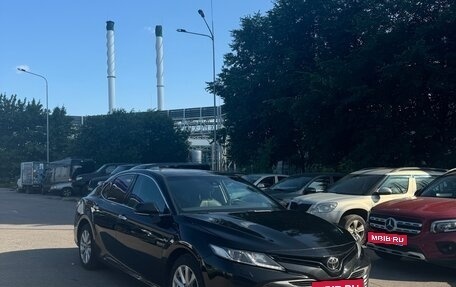 Toyota Camry, 2018 год, 3 000 000 рублей, 3 фотография