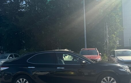 Toyota Camry, 2018 год, 3 000 000 рублей, 4 фотография
