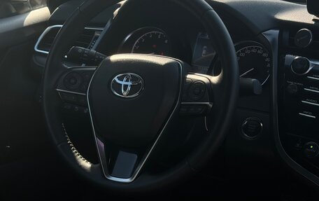 Toyota Camry, 2018 год, 3 000 000 рублей, 12 фотография