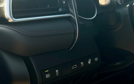 Toyota Camry, 2018 год, 3 000 000 рублей, 17 фотография