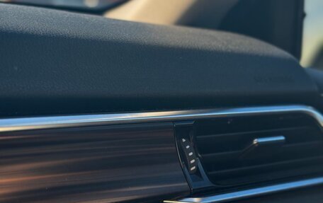 Toyota Camry, 2018 год, 3 000 000 рублей, 19 фотография