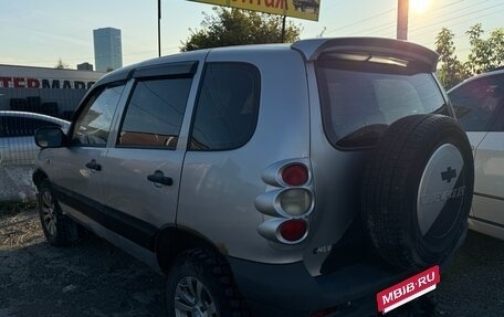 Chevrolet Niva I рестайлинг, 2005 год, 185 000 рублей, 3 фотография