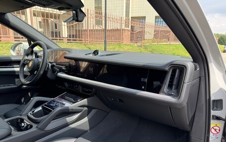 Porsche Cayenne III, 2025 год, 16 555 000 рублей, 17 фотография