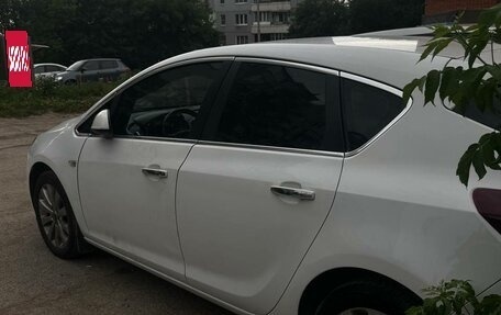 Opel Astra J, 2013 год, 850 000 рублей, 3 фотография