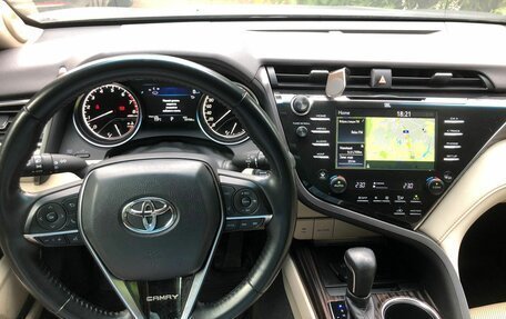 Toyota Camry, 2019 год, 2 190 000 рублей, 8 фотография