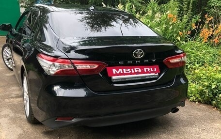 Toyota Camry, 2019 год, 2 190 000 рублей, 2 фотография