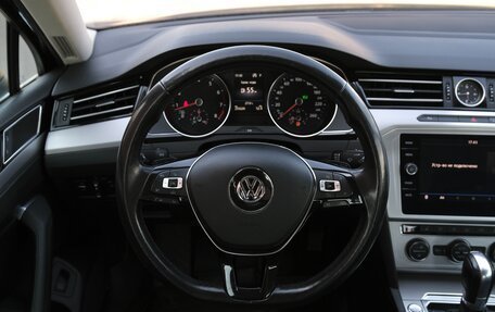 Volkswagen Passat B8 рестайлинг, 2017 год, 1 449 000 рублей, 9 фотография