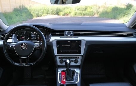Volkswagen Passat B8 рестайлинг, 2017 год, 1 449 000 рублей, 8 фотография