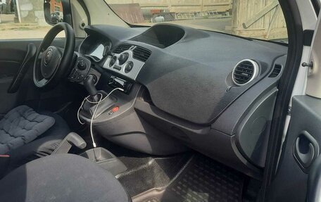 Renault Kangoo II рестайлинг, 2012 год, 680 000 рублей, 4 фотография