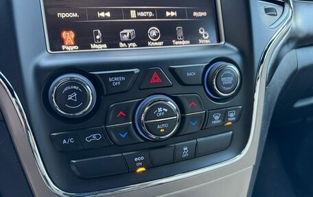Jeep Grand Cherokee, 2013 год, 2 090 000 рублей, 17 фотография