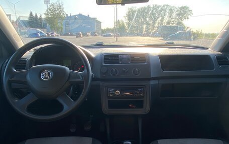 Skoda Fabia II, 2013 год, 590 000 рублей, 12 фотография