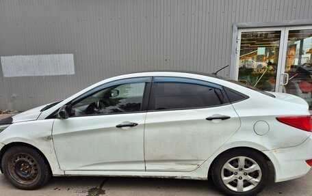 Hyundai Solaris II рестайлинг, 2015 год, 480 000 рублей, 5 фотография